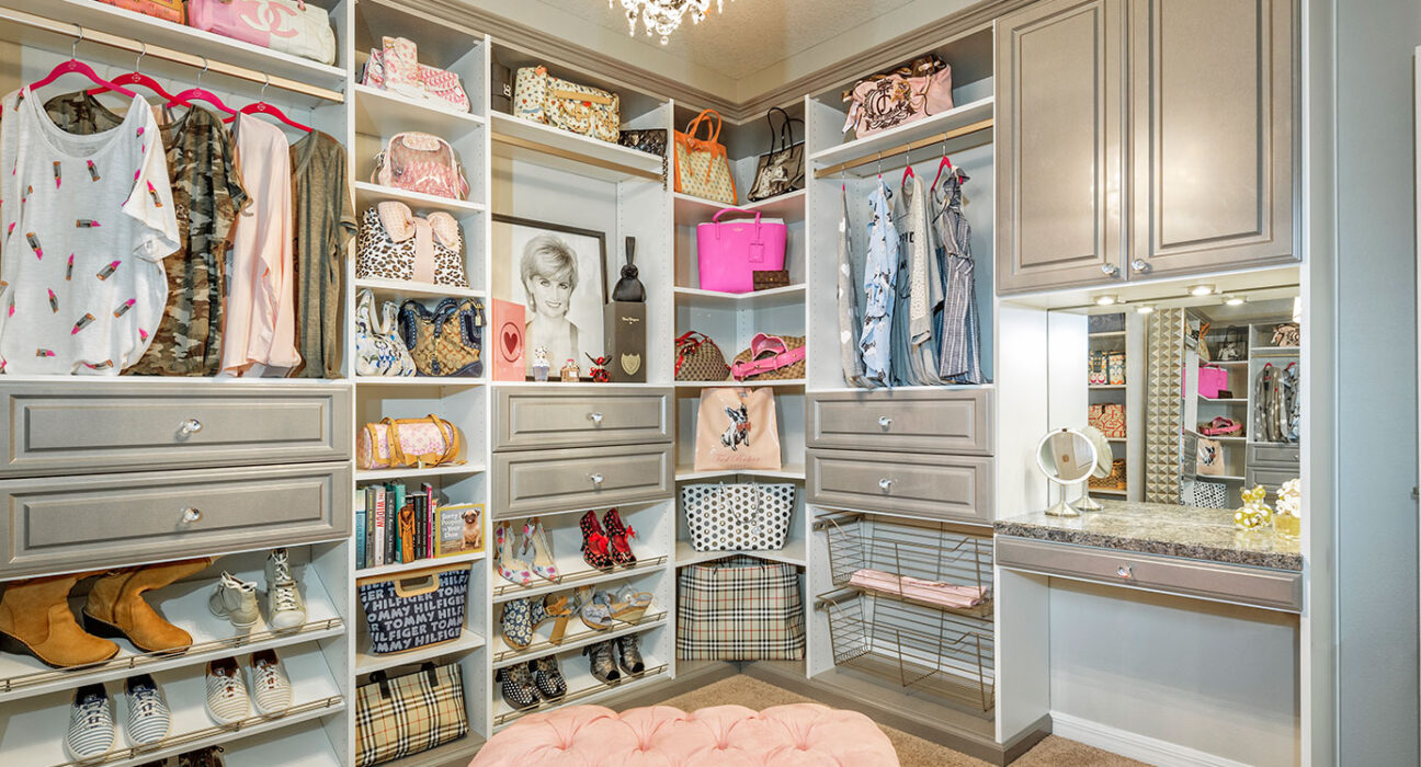 Features Of Tribesigns Free-Standing Closet Organizer
